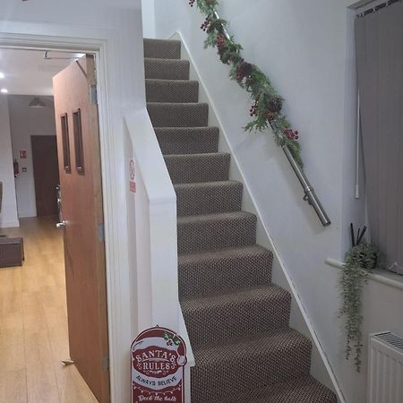 Heartland House, 7 Spacious Bedrooms Sleeps 4 Plus, Near Nec, Jlr,Bhx Birmingham Exterior foto