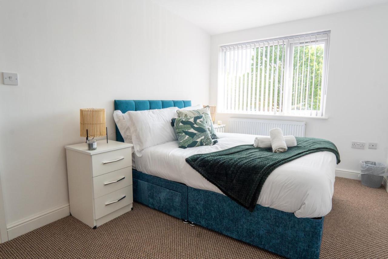 Heartland House, 7 Spacious Bedrooms Sleeps 4 Plus, Near Nec, Jlr,Bhx Birmingham Exterior foto