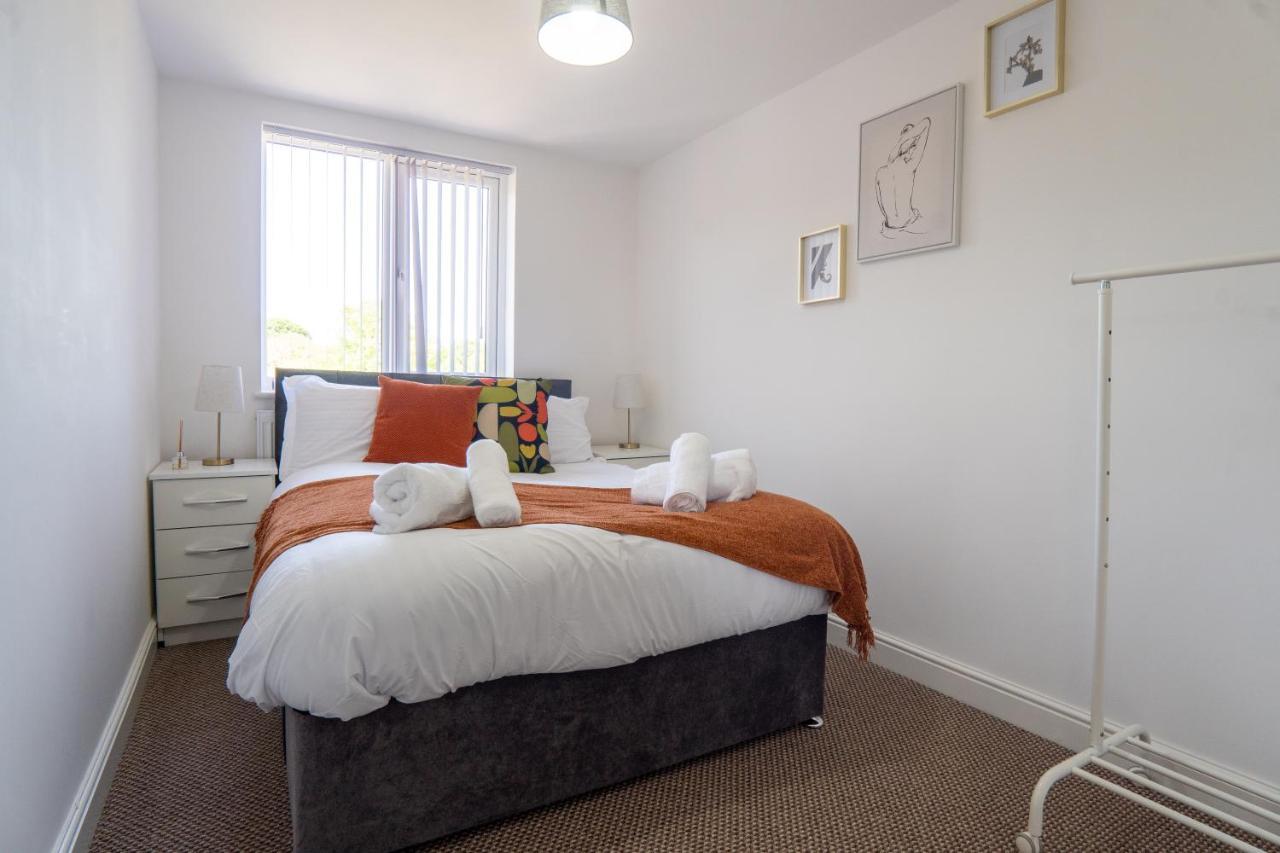 Heartland House, 7 Spacious Bedrooms Sleeps 4 Plus, Near Nec, Jlr,Bhx Birmingham Exterior foto