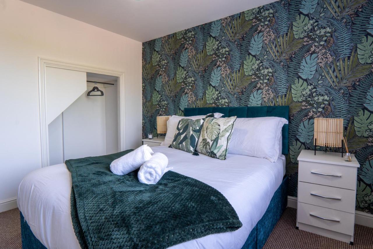 Heartland House, 7 Spacious Bedrooms Sleeps 4 Plus, Near Nec, Jlr,Bhx Birmingham Exterior foto