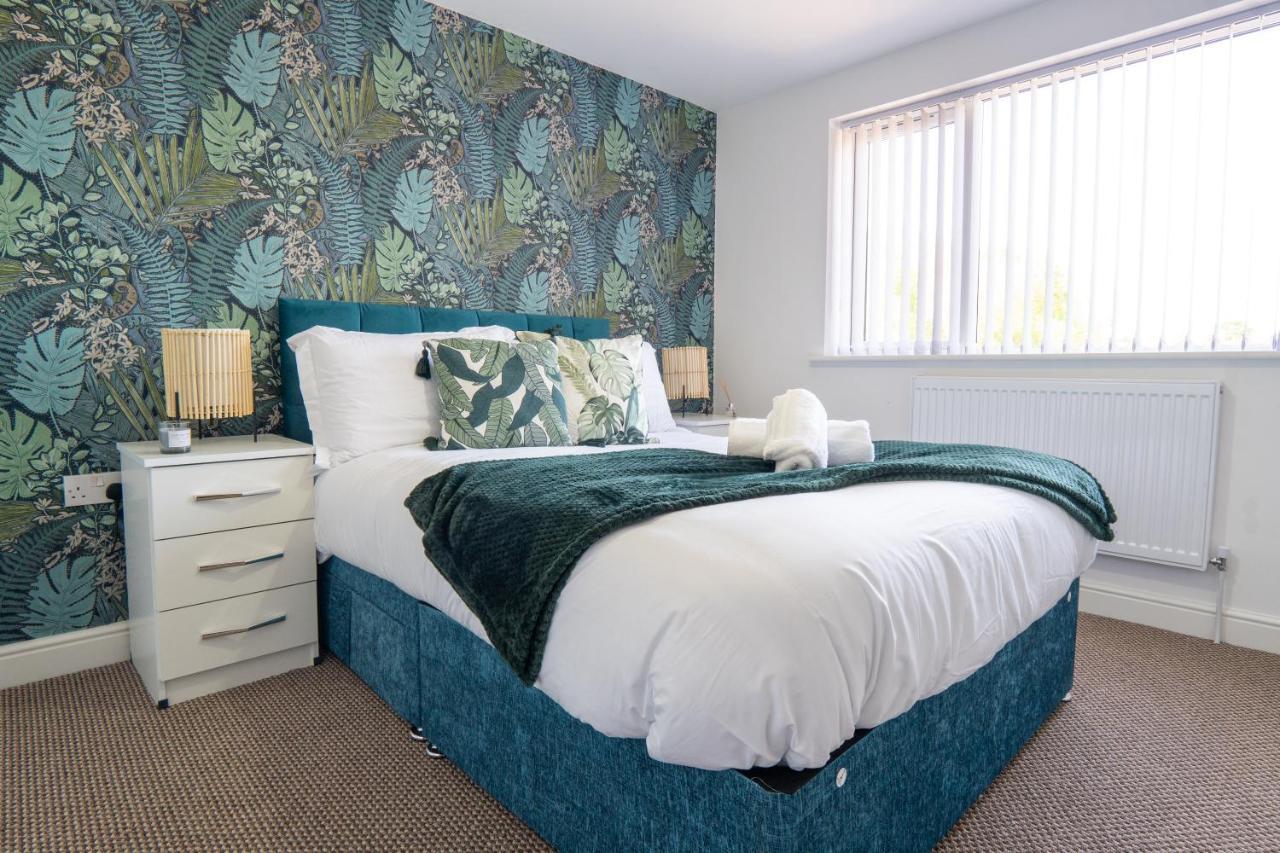 Heartland House, 7 Spacious Bedrooms Sleeps 4 Plus, Near Nec, Jlr,Bhx Birmingham Exterior foto
